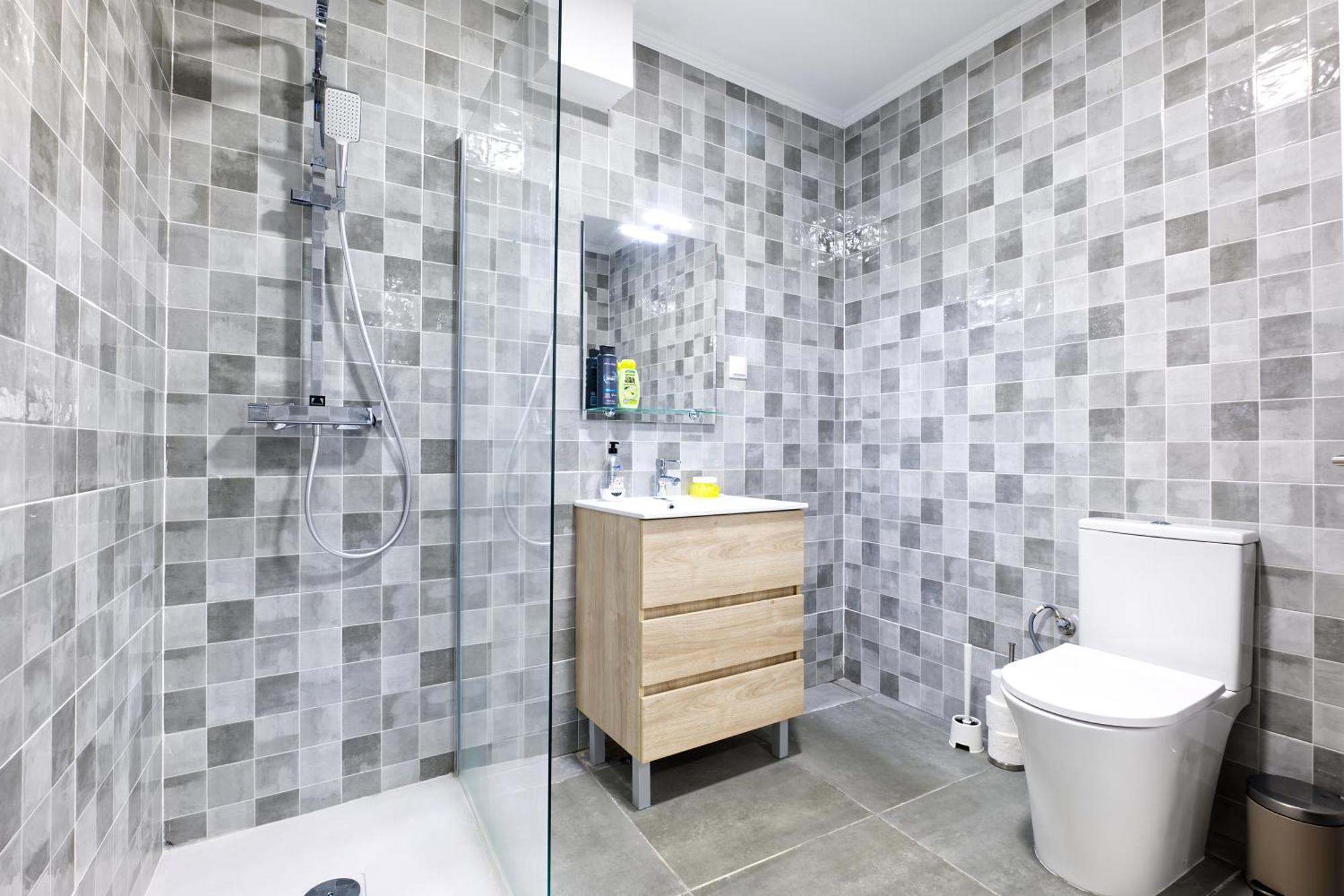 Spacious Flat With Garden * Lisboa